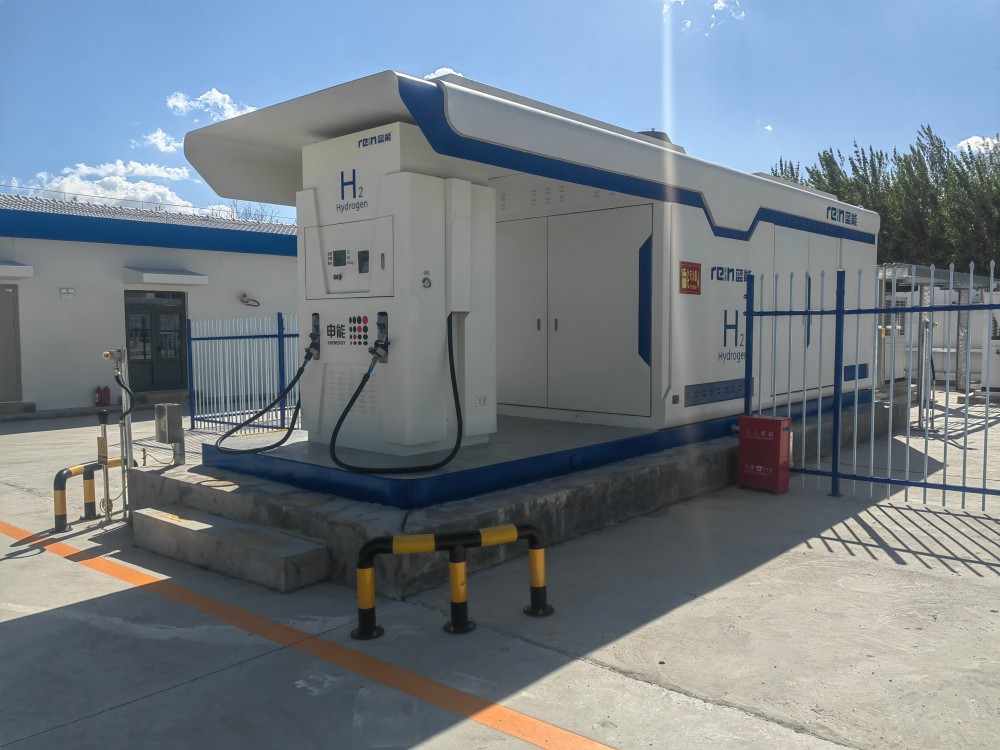 蓝能自主研发的整套核心设备助力客户首次加氢试车成功